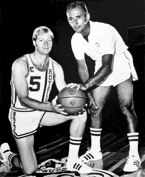 不屈不挠的 不屈不挠的